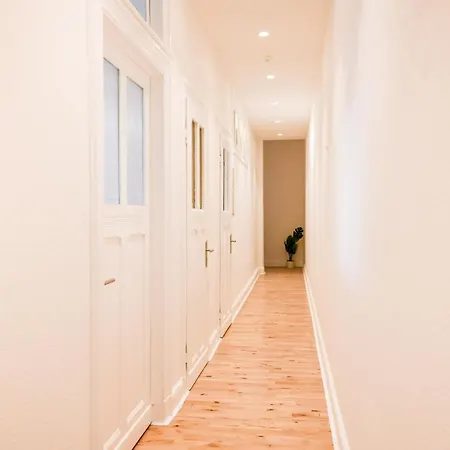 120qm Denkmal In Mit Stuck Und Balkon - Beuys - דירה *