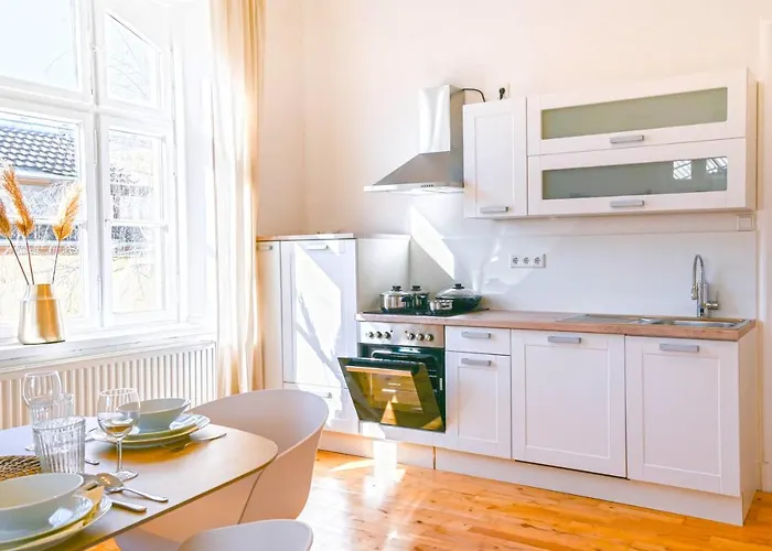 120qm Denkmal In Mit Stuck Und Balkon - Beuys - 公寓